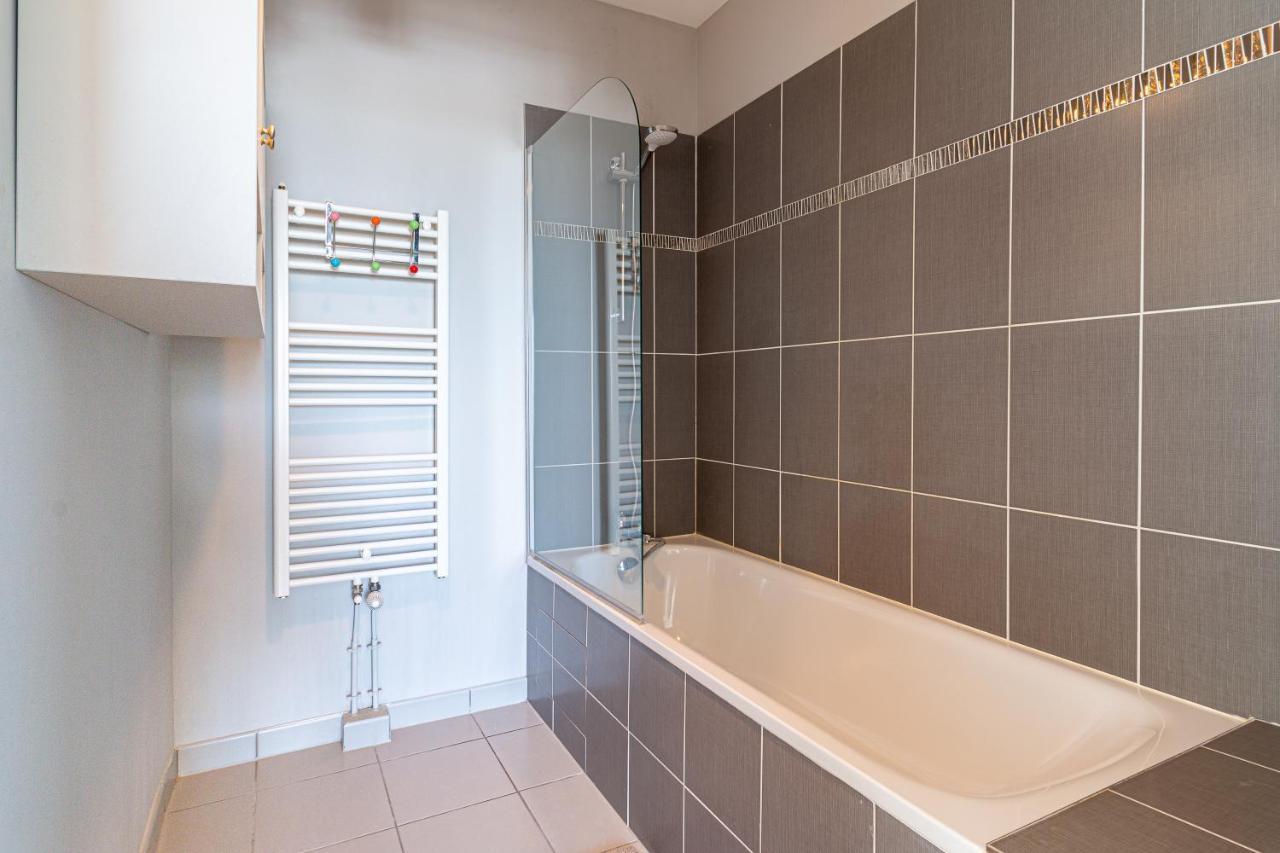 Penthouse Luxe Disneyland Paris シェシー エクステリア 写真