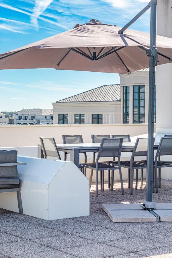 Penthouse Luxe Disneyland Paris シェシー エクステリア 写真
